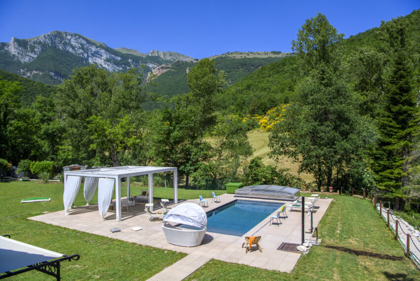 casalino-galassi - -marcheholiday-villas_54151561178_o