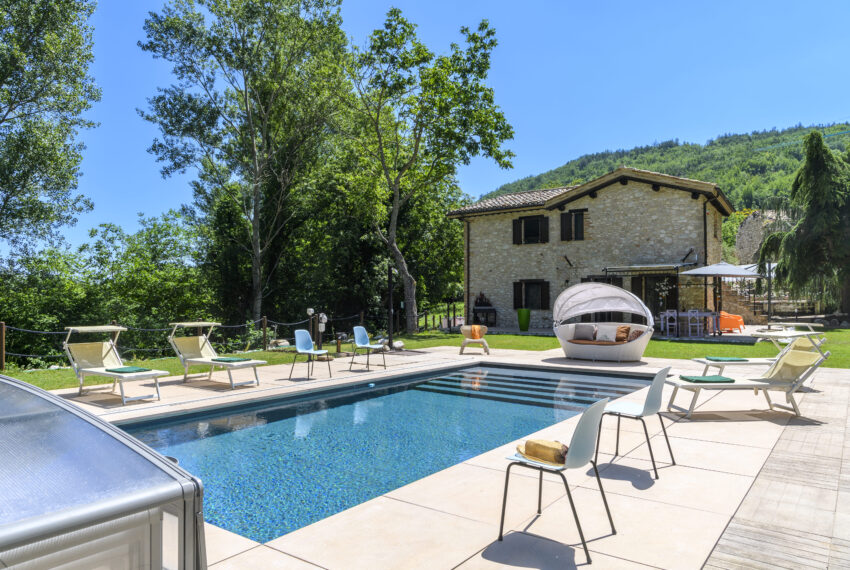 casalino-galassi - -marcheholiday-villas_54150651556_o